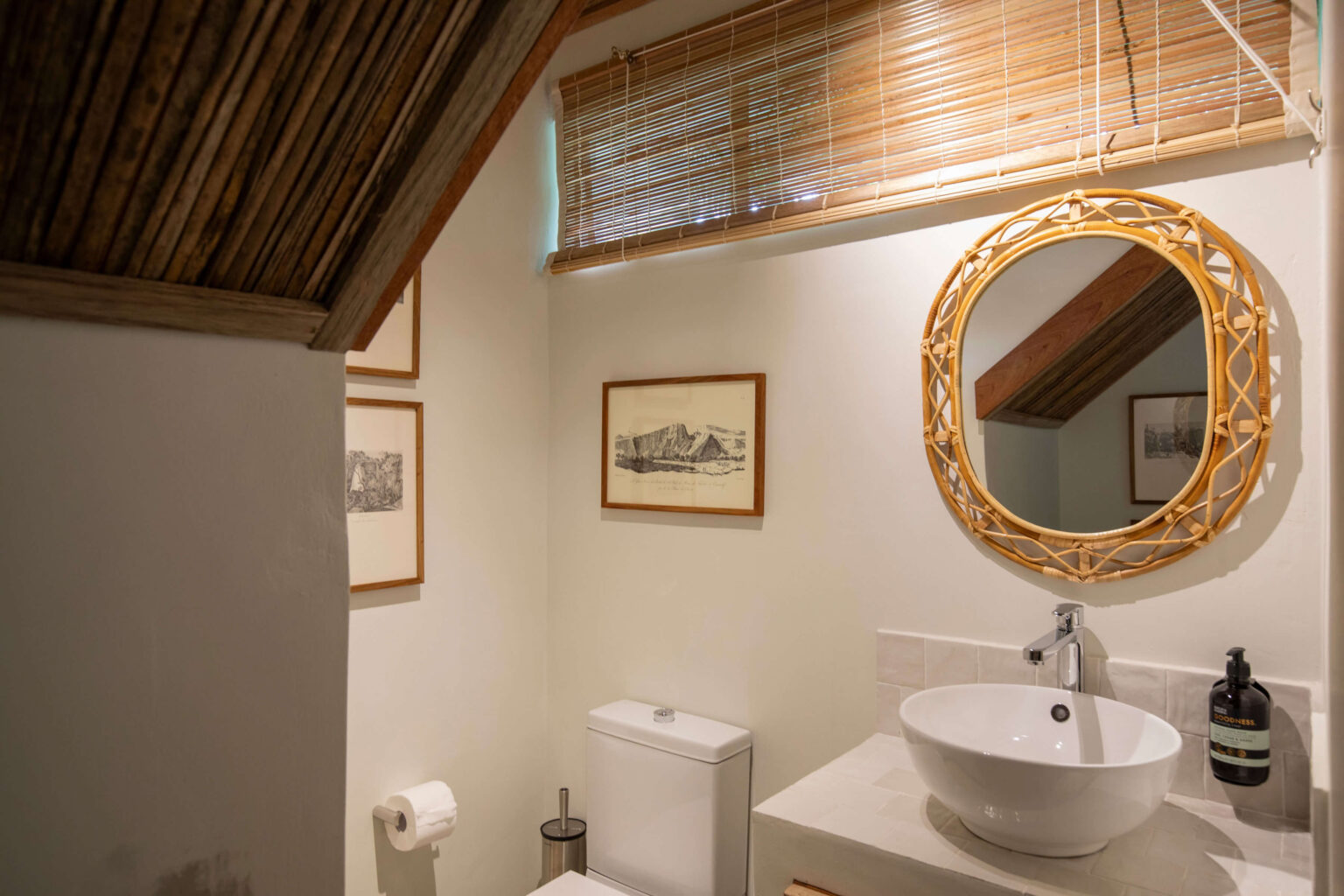 A guest bathroom for extra comfort, with a washing machine included.